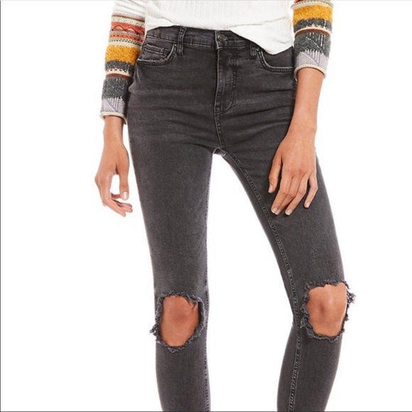 busted knee black jeans